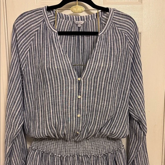 Rails Linen/Rayon Blend Long Sleeve Dress - Picture 3 of 10